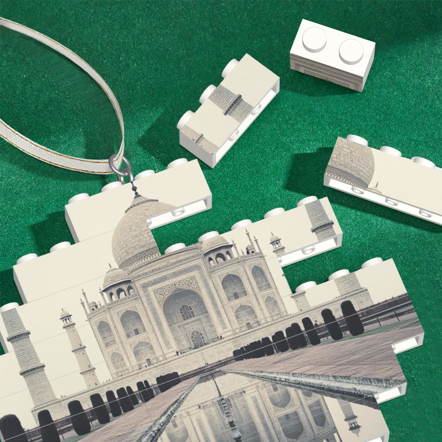 Taj Mahal Mini Puzzle Keychain - 22 Plastic Pieces, Portable Creative Souvenir, 9.5cm x 8.8cm